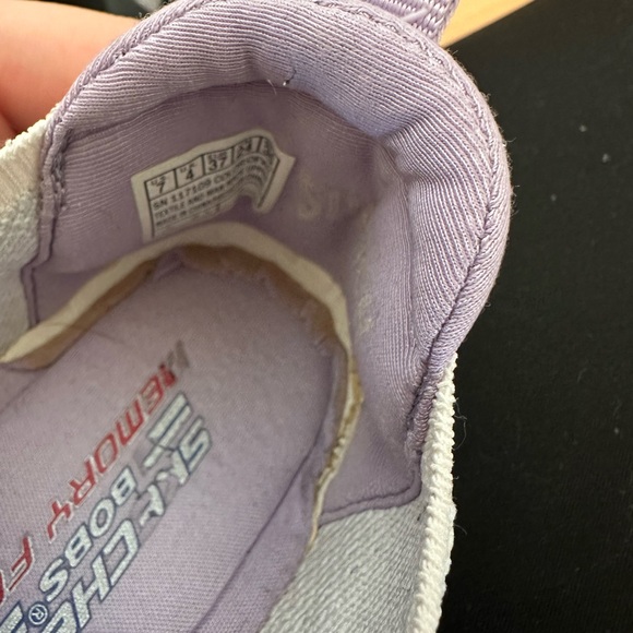 Shoes - Picture 4 of 4